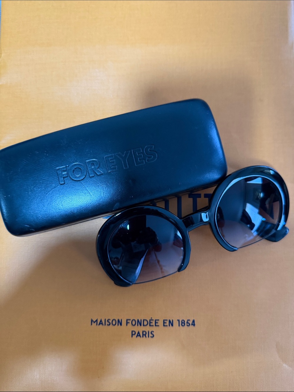Black Round Sunglasses for Men